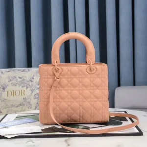 Designer Handbags DR 221