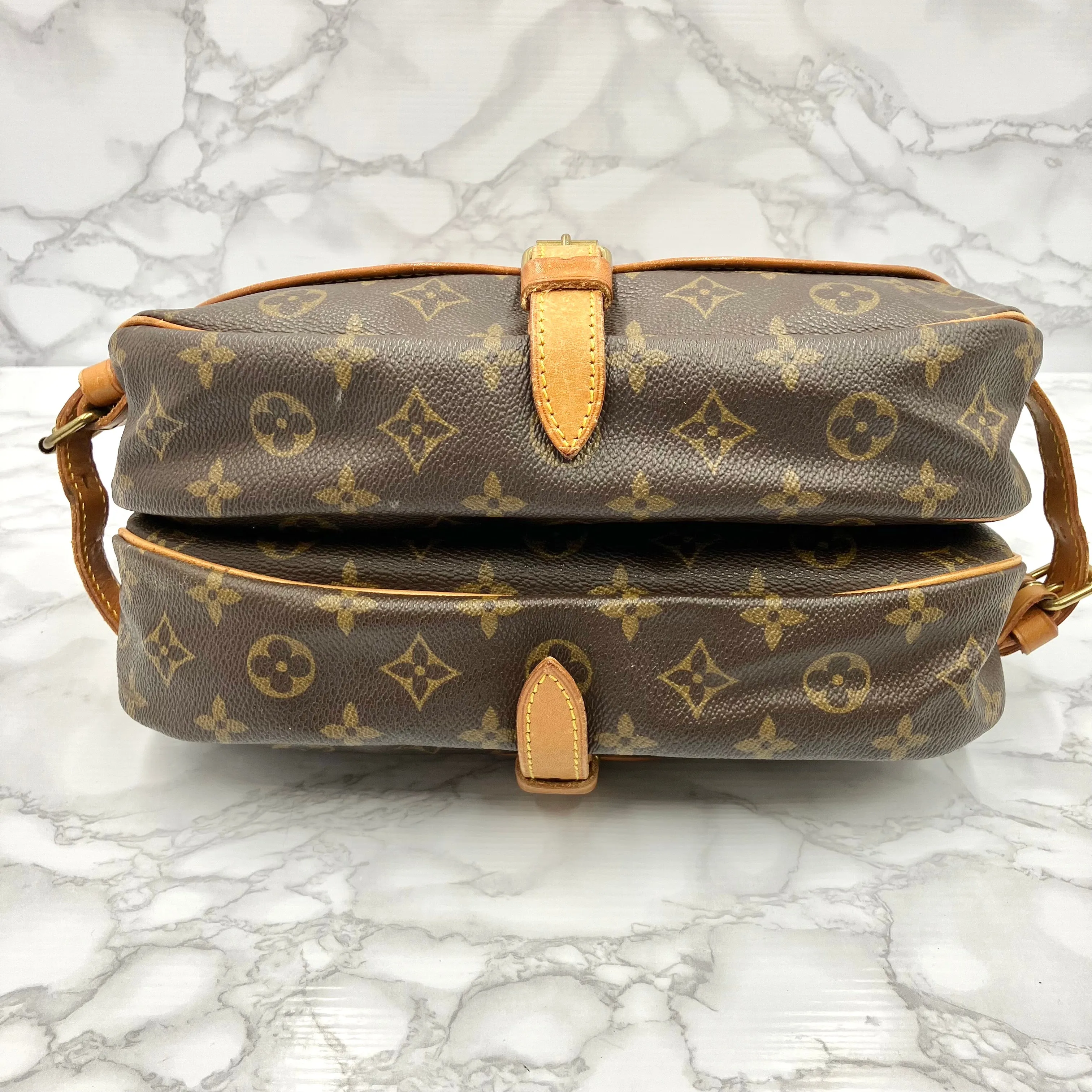 LOUIS VUITTON Monogram Saumur