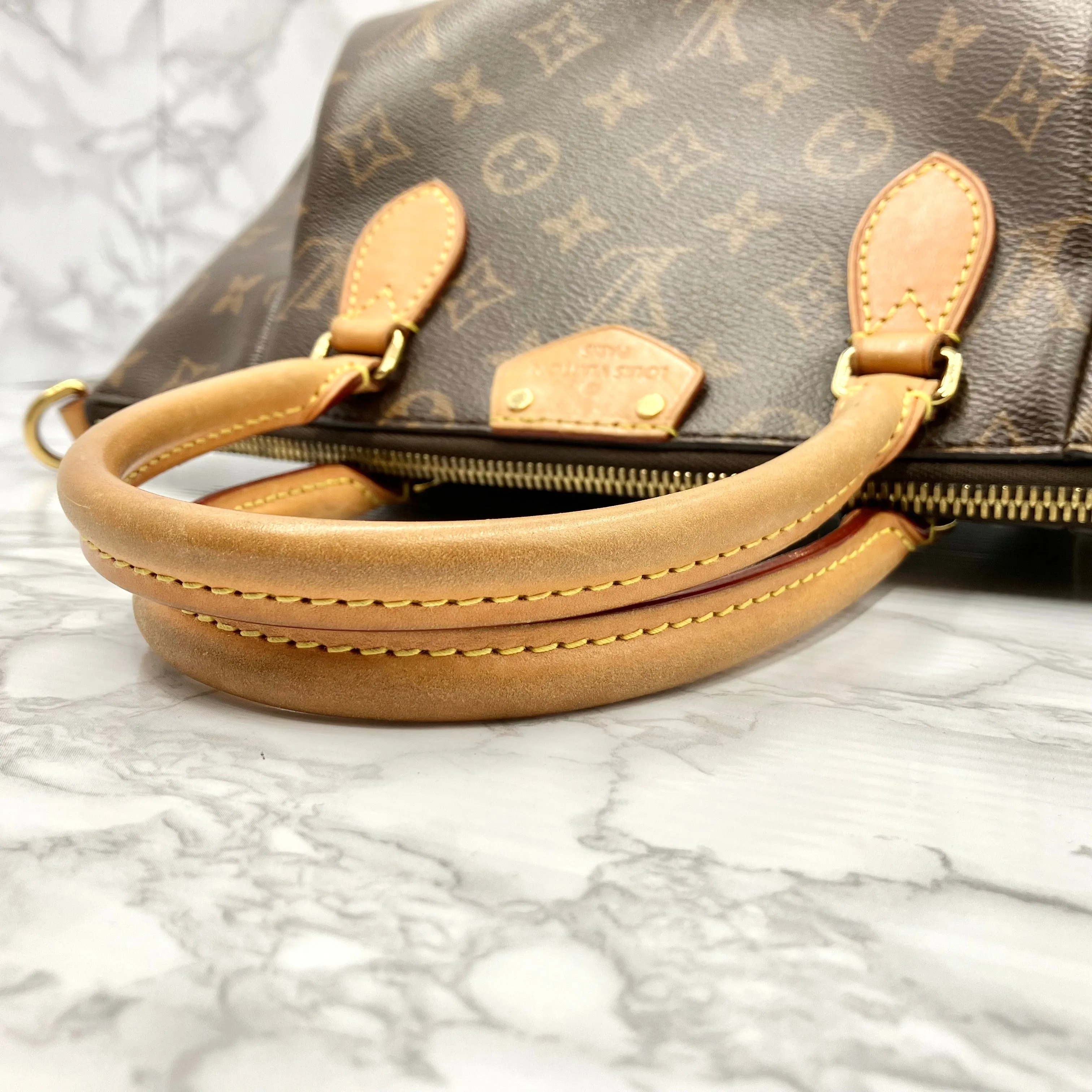 LOUIS VUITTON Monogram Thüren