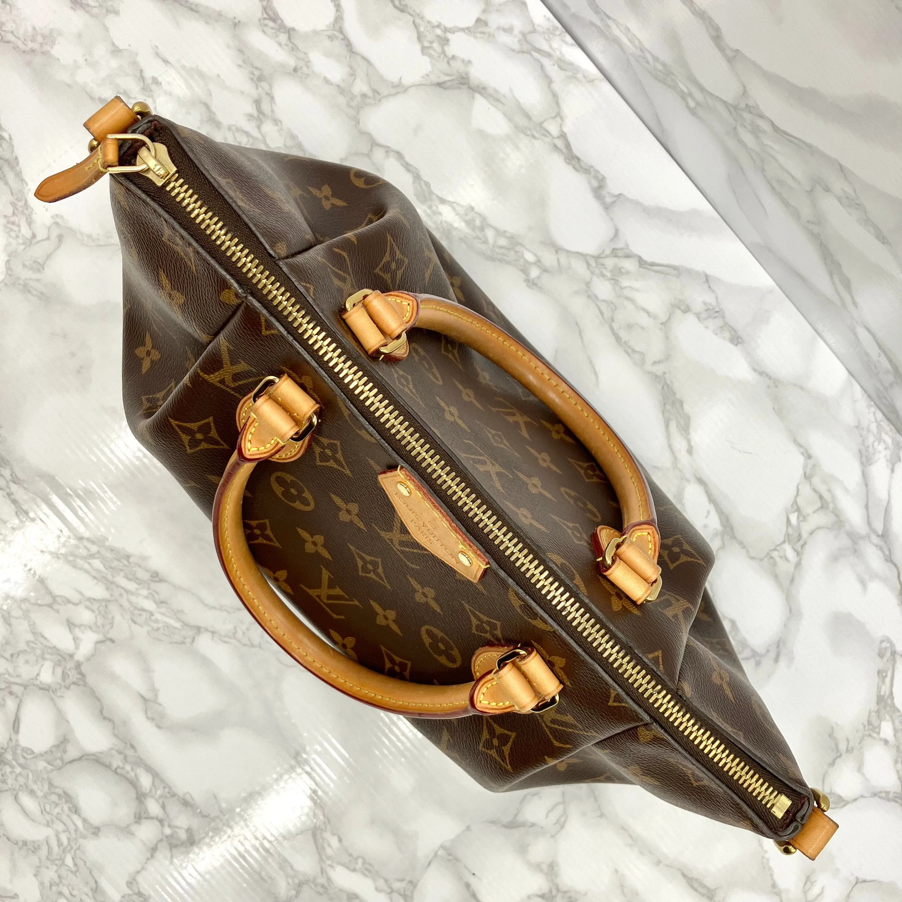 LOUIS VUITTON Monogram Thüren